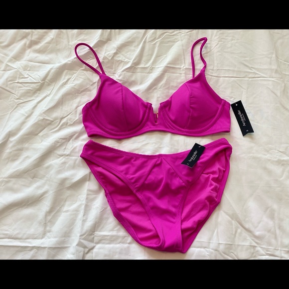Ambrielle Full Swim Suit | NWT | Top: M Bottom: M | Pink | Latch in back - Picture 5 of 6
